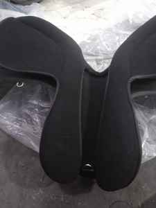 Selles d'équitation en cuir sur mesure idéales pour les magasins équestres pour la revente - Product Image 5