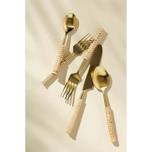 Ensemble de couverts en acier inoxydable au look moderne classique avec manche en rotin, un complément incroyable pour tout style de cuisine, nouveauté - Product Image 1