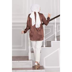 Túnica de mujer Jacquard en blusa elegante y camisa marrón - Product Image 4