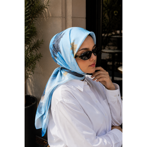 Série de foulards en satin à motif floral de designer moderne, foulards longs en soie imprimés numériquement turquoise pour fête, design personnalisé, collection printemps - Product Image 1