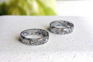 Anneaux en résine acrylique, forme ronde, faits à la main, anneaux d'amour, bijoux de fête pour femmes, vente en gros au meilleur prix - Product Image 6