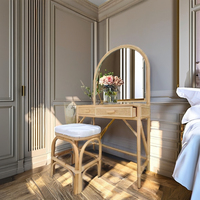 Ensemble coiffeuse minimaliste en rotin naturel et bois massif, fait main, durable et écologique, avec miroir et tabouret, pour chambre d'hôtel