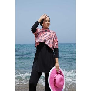 Traje de baño con estampado de flor de granada y pantalones elegantes - Product Image 3