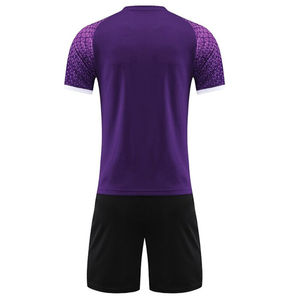 El mejor conjunto de alta venta al por mayor de uniforme de fútbol de color degradado de secado rápido de alta calidad para adultos logotipo personalizado para deportes de invierno - Product Image 4
