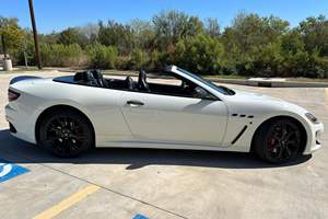 USADO LHD/RHD 2014 MASERATI GRANTURISMO MC CONVERTIBLE - Product Image 4