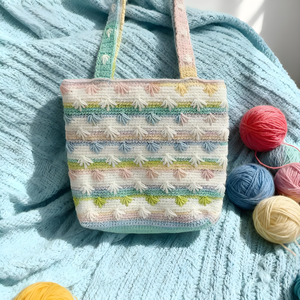 Sac à bandoulière en crochet fait main, rayé et texturé, personnalisable, pour usage quotidien décontracté, pour femmes - Vente chaude en gros - Product Image 3