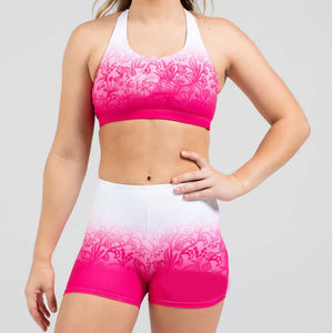 Ensemble soutien-gorge de yoga et short pour femme - Soutien léger, contour sculptant pour le Pilates, entraînement à faible impact et ensemble de yoga de fitness - Product Image 4