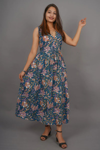 Robe maxi en coton imprimée à la main, motif floral, fabrication artisanale, saison été et automne, méthode de tissage non tissé - Product Image 3