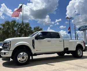 Ford F450 Limited FX4 d'occasion 2024 - Product Image 2