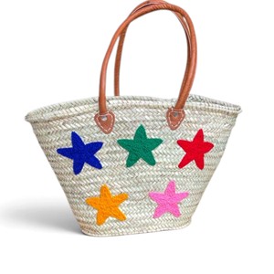 Bolso de mano tipo cubo de paja tejido impermeable bohemio hecho a mano para verano, con parte superior abierta, forro de algodón y patrón de estrellas bordado, ideal para la playa. - Product Image 1