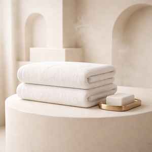 Serviette de Bain Hôtelière Moderne en Coton Turc Premium 100% Couleur Unie, 70x140cm, 450 GSM, Super Absorbante et Douce, pour Fabricants en Gros - Product Image 3