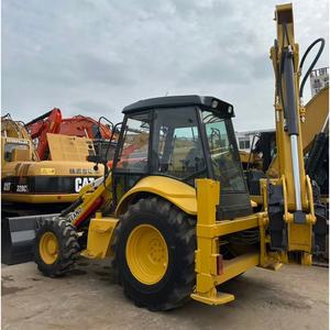 Cargadora Frontal Usada LB95.B, Minicargadora y Retroexcavadora con Bomba Hidráulica Kawasaki y Motor Caterpillar - Capacidad de Carga Nominal de 35 Toneladas - Product Image 4