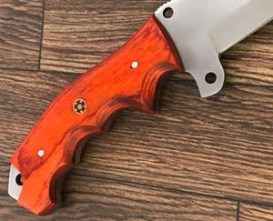 Cuchillo rastreador D2 hecho a mano personalizado mango de madera Pakka de colores Funda de cuero duradera hecha a mano y cuchillo. - Product Image 4