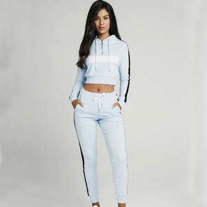 Conjunto de chándal de mujer personalizado ligero y transpirable de manga larga, tela Premium con personalización de logotipo, atuendo informal de moda. - Product Image 1