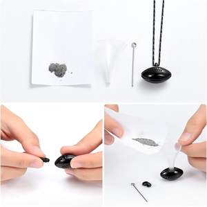 Bijoux de crémation noirs Collier d'urne commémorative de football pour porte-cendres Urne souvenir de cendres en acier inoxydable pour frère petit ami - Product Image 5
