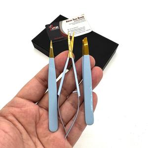 Pinzas y Tijeras para Cejas con Punta Inclinada en Azul Claro y Dorado con Logotipo Personalizado, Juego de Herramientas de Belleza para Dar Forma a las Cejas, Servicio OEM - Product Image 2