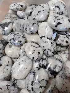 Alta calidad personalizable blanco Arco Iris piedra lunar Palmstone cristal pulido decoración del hogar y regalo - Product Image 2