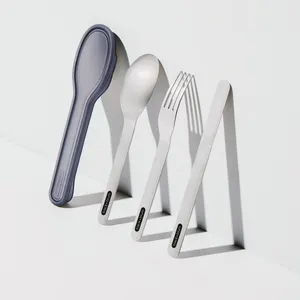 Ensemble de couverts durables Black+Blum, vaisselle élégante, merchandising - Product Image 4