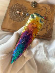 ไทเทเนียมออร่าออบซิเดียนหัวลูกศรแกะสลักสีรุ้งแบบทำมือโครงการงานฝีมือธรรมชาติหินหมึกของขวัญสำหรับเธอ - Product Image 5