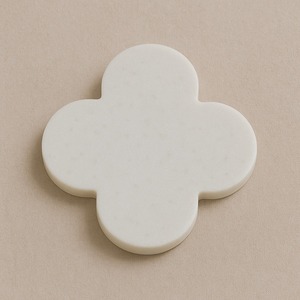 Posavasos de mármol blanco con forma de nube, almohadilla de bebida de piedra Natural curvada suave, acento de mesa decorativo para estilo minimalista moderno y bonito - Product Image 4