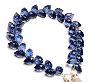 London Blue Topaz Hydro Quartz Stone Beads Faceted Flower Bud Shape Color Glass Stranded para la fabricación de joyas - Product Image 3