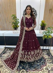 Salwar Kameez pour femmes, vêtements de fête décontractés, entièrement brodés, travail de séquence, taille XL, entièrement cousu, dupatta inclus - Product Image 2