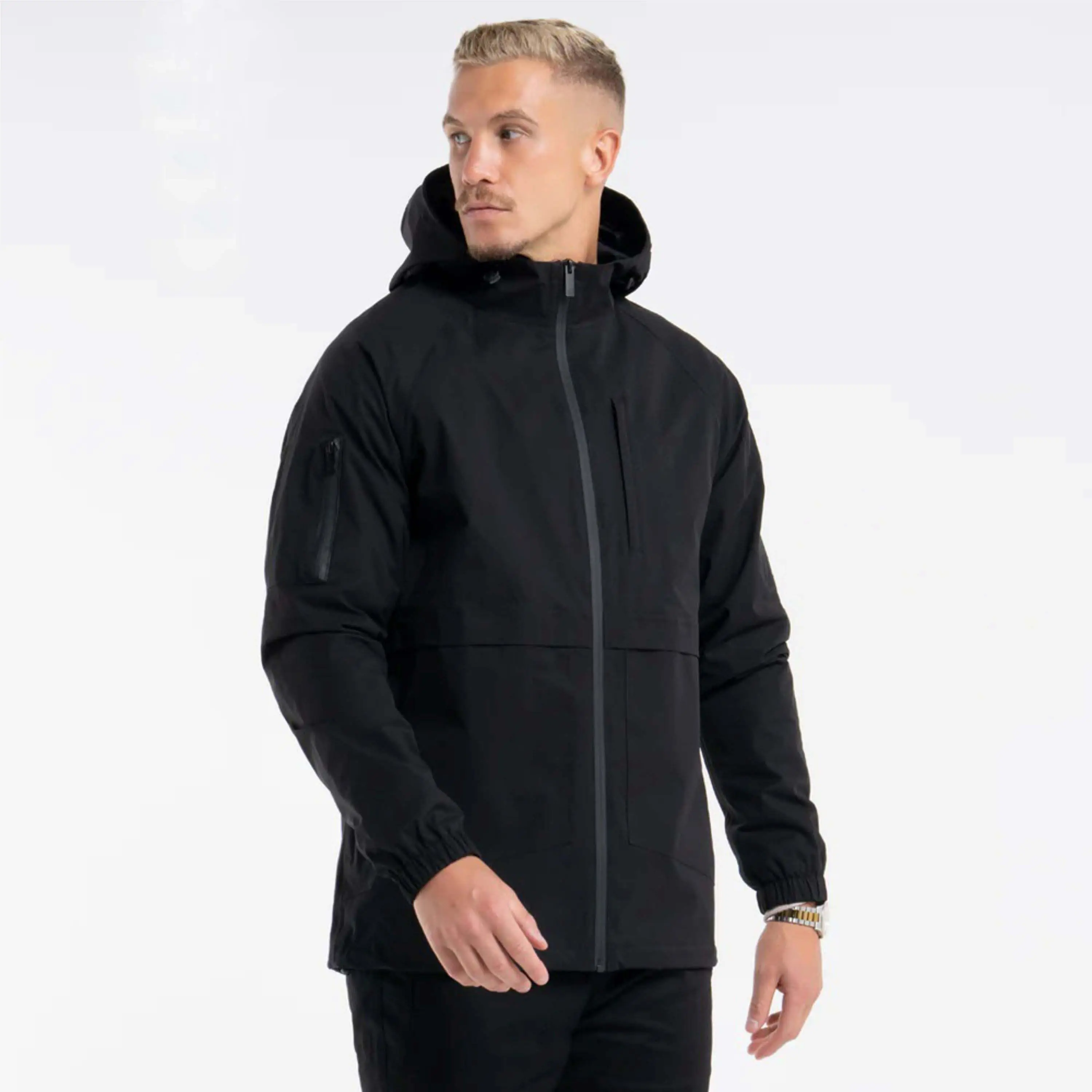 Veste en polyester pour homme de haute qualité avec tissu léger et respirant pour un confort en toutes saisons