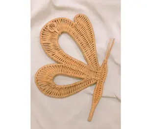 Adorable decoración de pared de mariposa de ratán, decoración de guardería de ratán bohemio - Product Image 2