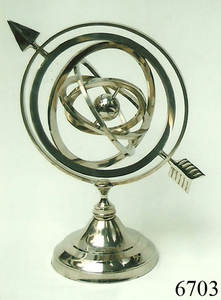 كرة أرضية نحاسية عتيقة / ساعة شمسية - Product Image 3