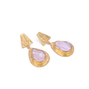 ไข่มุกน้ำจืดไม่สม่ำเสมอสำหรับต่างหู - Product Image 2