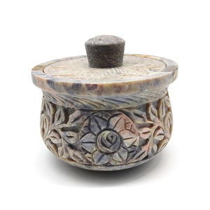 หินสบู่แฮนด์เมดที่น่าสนใจมากสไตล์วินเทจบุหงาบนดอกไม้แกะสลักการออกแบบสำหรับอุปกรณ์ตกแต่งสำหรับรายการขาย - Product Image 1