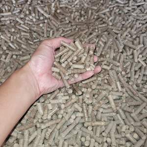 Granulés de bois du Vietnam 8-9mm de diamètre bâtons pour systèmes de chauffage et fumer emballés dans des sacs - Product Image 3