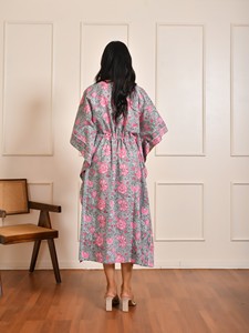 ชุดเดรสคาฟทันลายดอกไม้แบบเป็นมิตรต่อสิ่งแวดล้อม พิมพ์ลายด้วยมือ สวมใส่สบาย ผ้าฝ้าย 100% ความยาวปานกลาง ชุดลำลอง ลายดอกไม้สุดหรู ทออย่างประณีต - Product Image 3