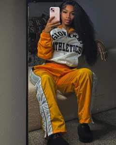 ชุด2ชิ้นเสื้อกันลมผ้าไนลอนปักลายกันลมชุดเล่นกีฬารัดรูปทรงโอเวอร์ไซส์ชุดวอร์มกางเกงพลุกางเกง - Product Image 6