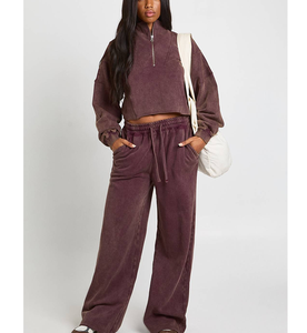 Ensemble de survêtement athleisure pour femme, nouveau style automne, effet délavé, avec haut court à quart de zip et pantalon large, poids moyen, pour l'exercice - Product Image 3
