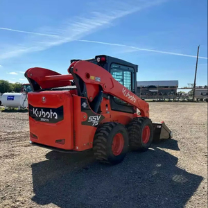 Meilleure offre Kubota SSV75 Skid Steer Loader avec moteur diesel 2 tonnes de capacité de fonctionnement nominale 4 roues motrices Ferme et construction - Product Image 4
