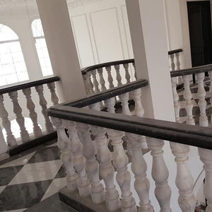 Garde-corps en pierre de marbre sculpté à la main, garde-corps en balustre en marbre d'intérieur, garde-corps en marbre vintage - Product Image 6