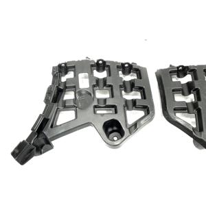 PAR DE DESLIZADORES DE PARACHOQUES TRASERO DERECHO Y IZQUIERDO PEUGEOT 2008 Serie 9825853980 YHS (DV5RCE) Diésel 1500 (19>) - Product Image 4