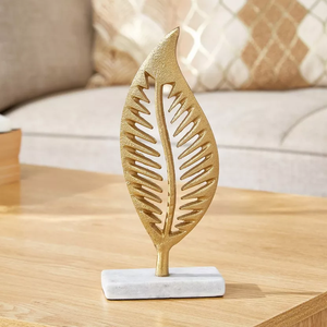 Scout Metal Leaf Sculpture Pièce d'art décoratif moderne pour la décoration de la maison ou du bureau - Product Image 1