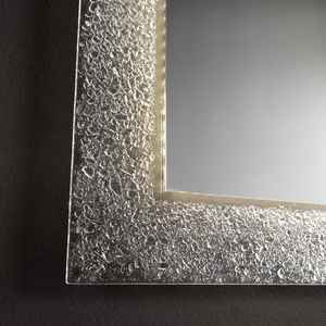 Espejo LED con Marco de Vidrio Esmerilado Reversible de 98x70 Pulgadas - Product Image 3