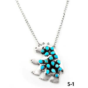 Collier d'ours fait main du Sud-Ouest avec incrustation de turquoise Kingman et sertissage clos en argent sterling - Product Image 2