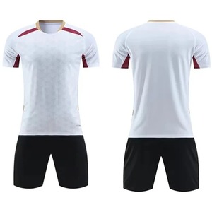 Uniforme de fútbol de calidad superior precio barato servicio personalizado OEM nueva ropa deportiva al aire libre uniformes de fútbol de poliéster transpirable unisex - Product Image 3