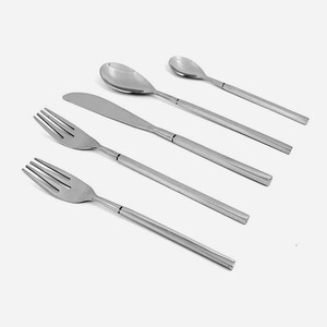Nouveaux ensembles de couverts de mariage en acier inoxydable plaqué argent en gros avec un ensemble moderne de serveurs à salade - Product Image 3