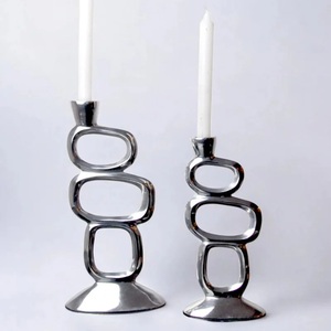 เชิงเทียนอะลูมิเนียมสีเงินดีไซน์วงกลมทันสมัยสำหรับตกแต่งบ้าน โรงแรม งานแต่งงาน - Product Image 1