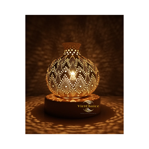 Lampe en calebasse artisanale, luminaire naturel pour une décoration rustique de la maison - Product Image 1