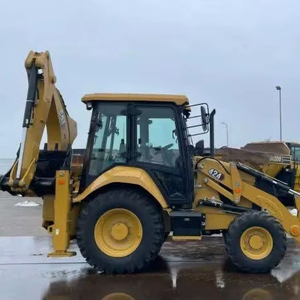 Chargeuse-pelleteuse CAT 424F d'occasion, modèle 2024, entraînement hydraulique haute efficacité, capacité de charge nominale de 8 tonnes - Product Image 1