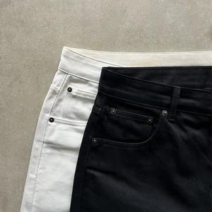 Fabricant de denim, pantalon en jean pour homme, coupe droite, ample, uni, blanc, noir, denim brut japonais, selvedge, jean pour homme - Product Image 2