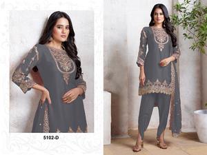 Diseñador estilo Dhoti Salwar Kameez Chinon con bordado trabajo completo cosido paquistaní disponible en cantidad a granel - Product Image 3