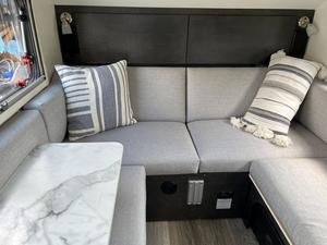 Caravana Mini Teardrop Ligera y Moderna en Oferta, Remolque de Viaje para Acampar Todoterreno con Tienda de Campaña en Venta - Product Image 5