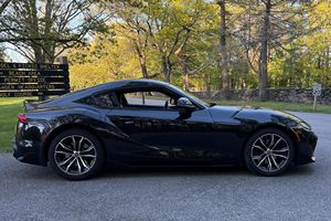 Toyota GR Supra 2.0 Turbo de 4 Cilindros 2022 Usado en Buen Estado, Paquete de Seguridad y Tecnología, Mayormente sin Modificaciones - Product Image 3